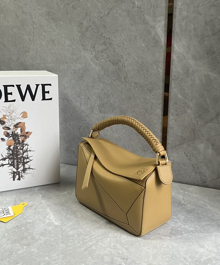 1:1 Replica LOEWE bag ꫛꫀꪝ — Premium Replica — photo 3