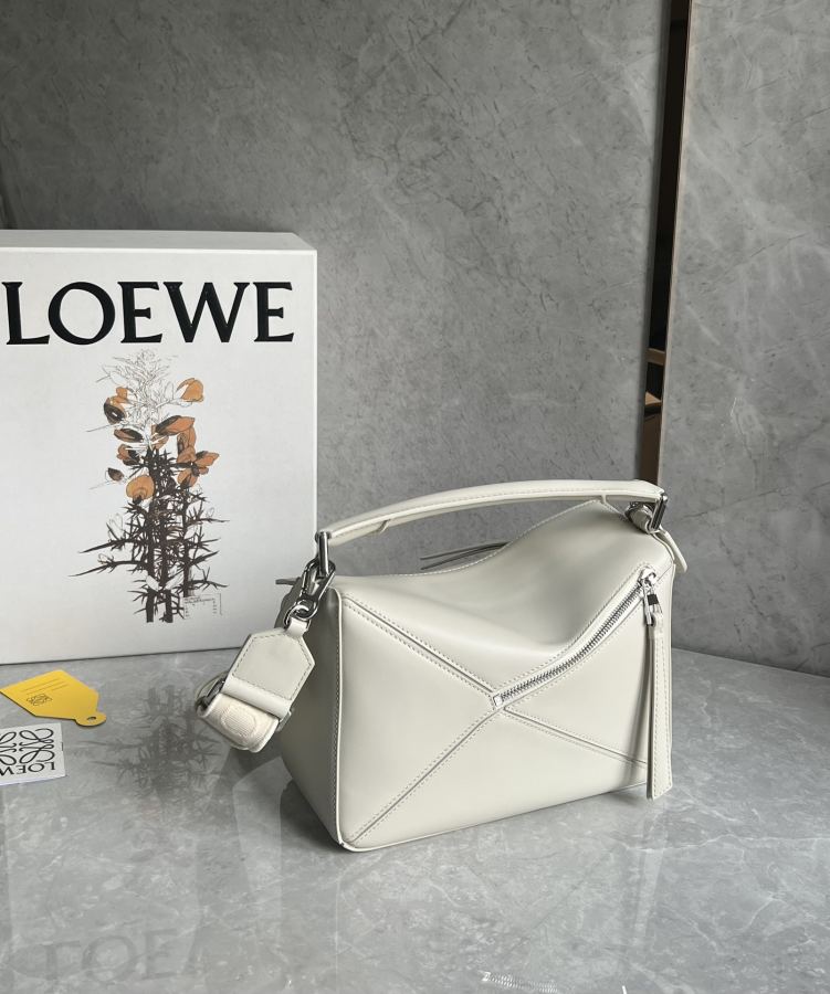1:1 Replica LOEWE bag ꫛꫀꪝ — Premium Replica — photo 3