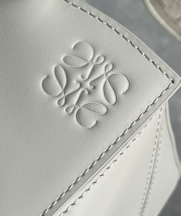 1:1 Replica LOEWE bag ꫛꫀꪝ — Premium Replica — photo 4