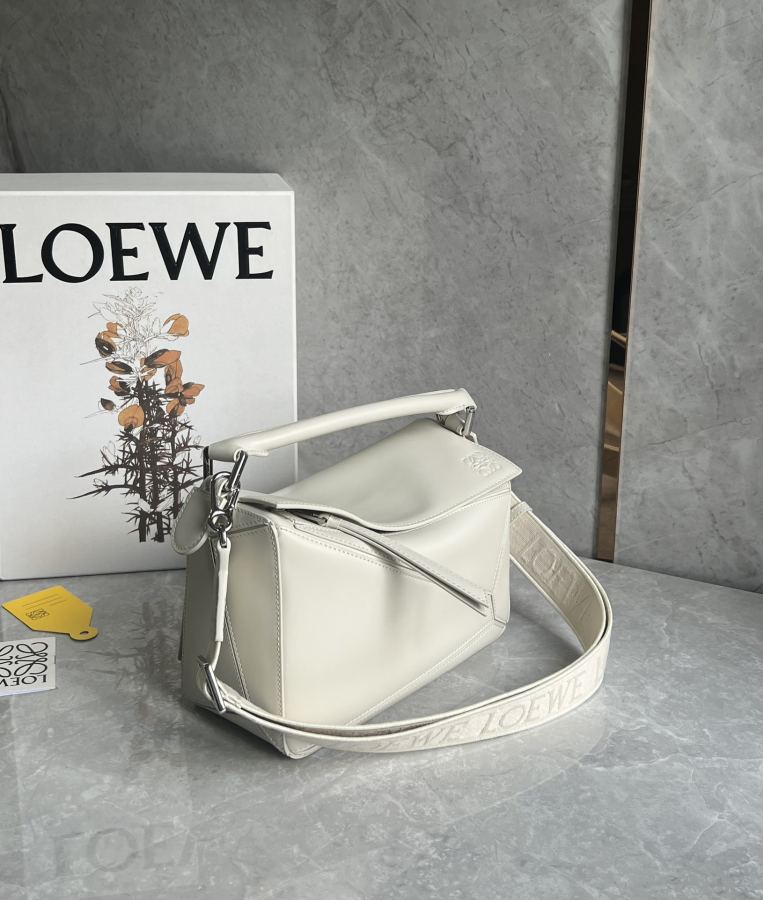 1:1 Replica LOEWE bag ꫛꫀꪝ — Premium Replica — photo 2