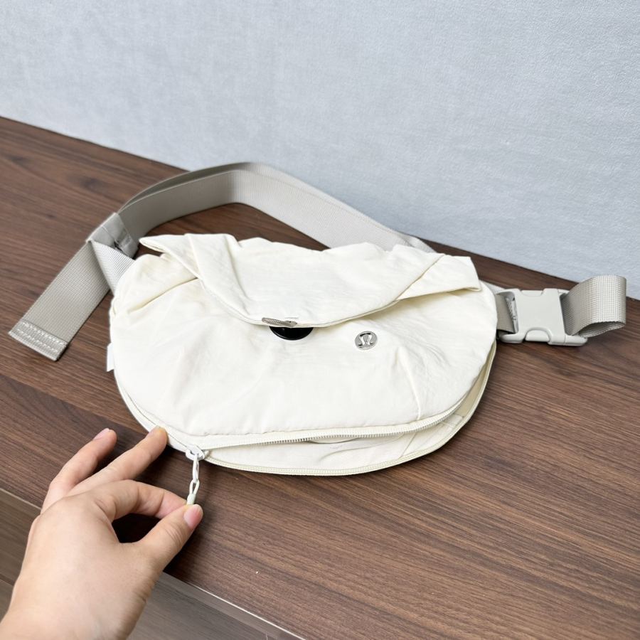 1:1 Replica Lulu accessories 𝐋𝐮𝐥𝐮𝐥𝐞𝐦𝐨𝐧 ｜Lululemon 𝐂𝐮𝐫𝐯𝐞𝐝 𝐂𝐫 — 1:1 Replica — photo 3