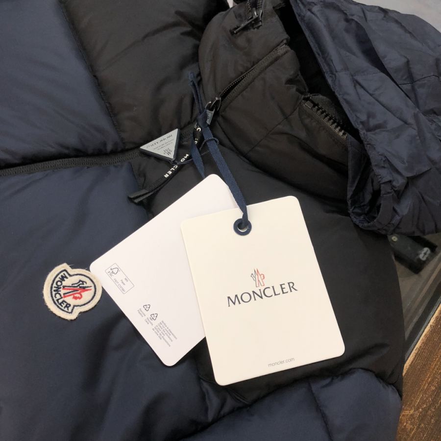 1:1 Replica Moncler down jacket Mon*cler 2025 — Premium Replica — photo 3