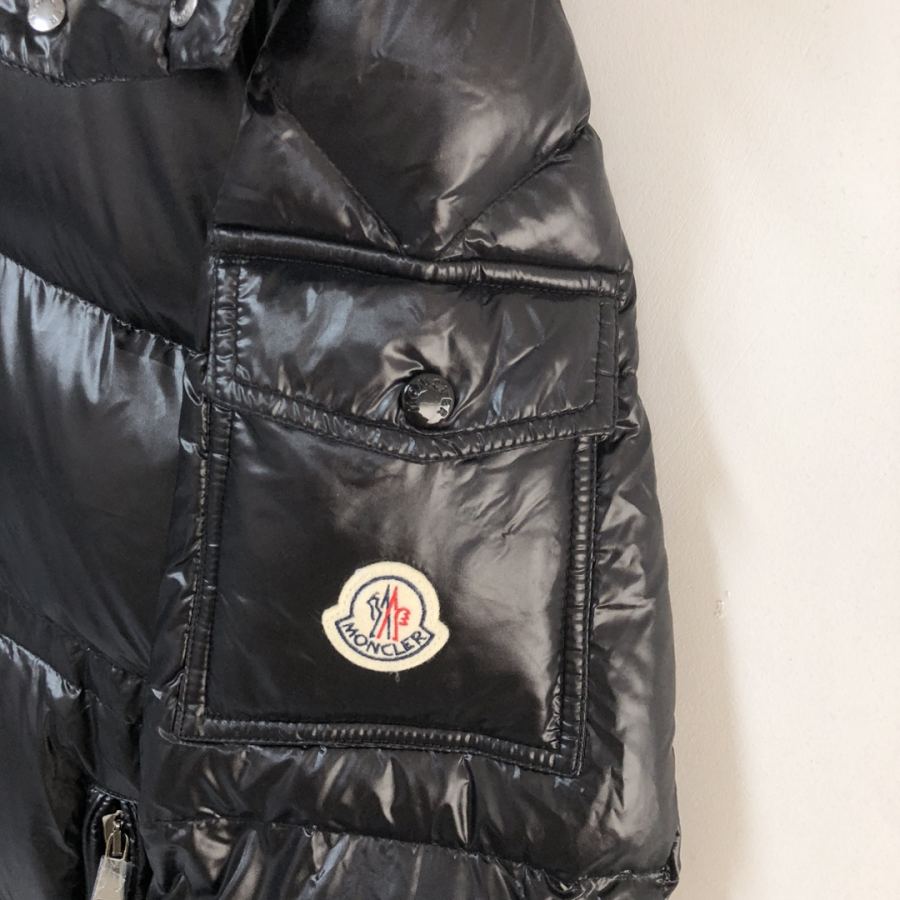 1:1 Replica Moncler down jacket, Women’s model — Premium Replica — photo 3