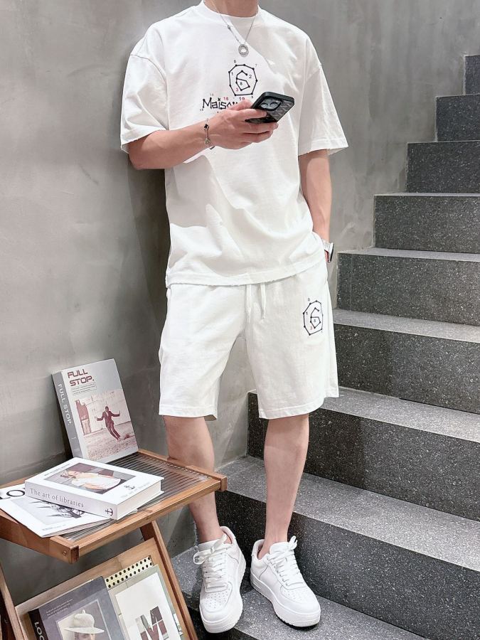 1:1 Replica MM6 men MM6 2026 logo — Premium Replica — photo 2