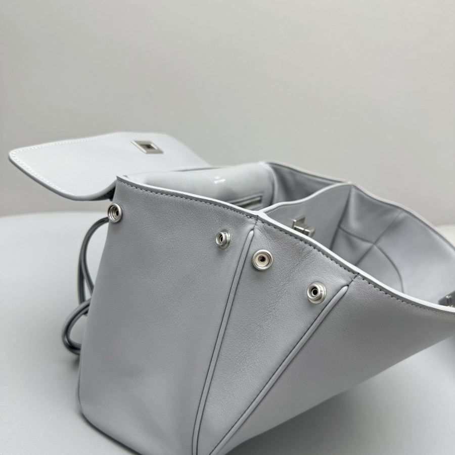 1:1 Replica Balenciaga bag BAL Rodeo cool 〰 — AAA Quality Replica — photo 7
