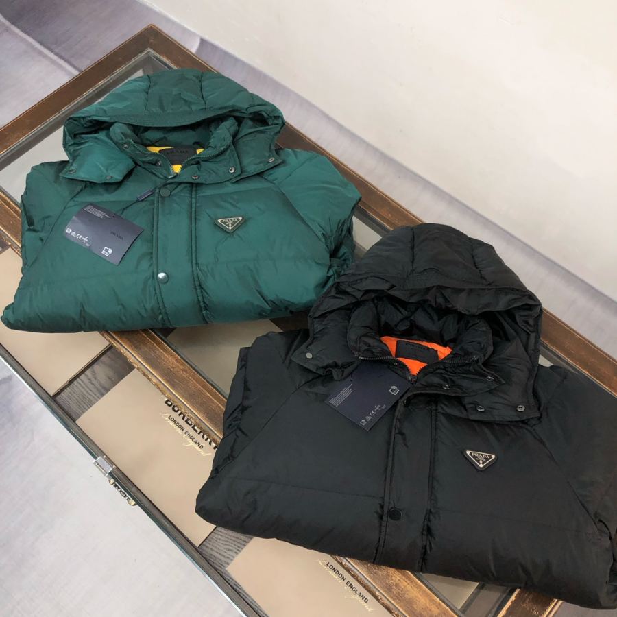 1:1 Replica Prada down jacket, PRA*DA Prada 2025 simple and light men's hooded down jacket hat disassemb — Premium Replica — photo 3