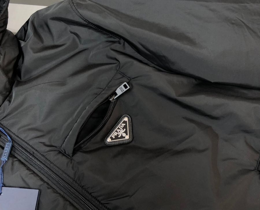 1:1 Replica Prada down jacket PRADA 25 New re-nylon, 95 — 1:1 Replica — photo 4