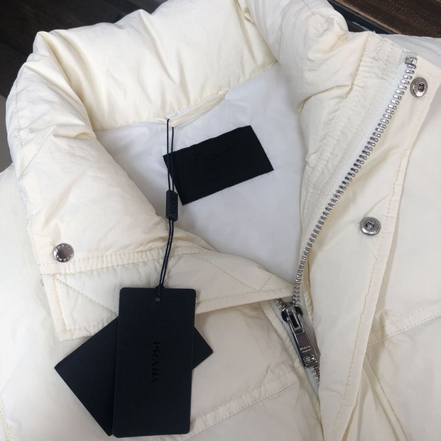 1:1 Replica Prada down jacket PRA*DA PRADA 25 90 LOGO — 1:1 Replica — photo 4