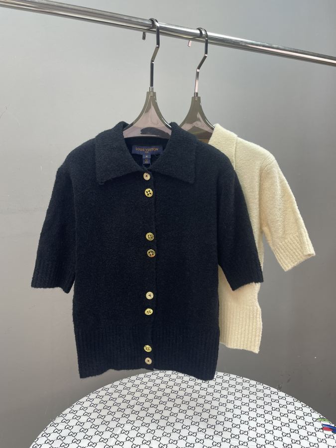 1:1 Replica LV Women LV — Premium Replica