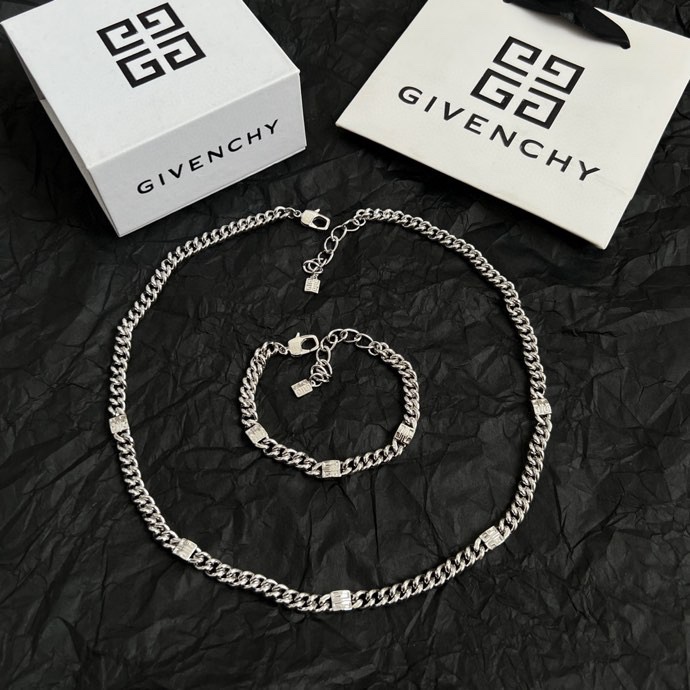 1:1 Replica Givenchy Jewelry (G) — AAA Quality Replica — photo 4