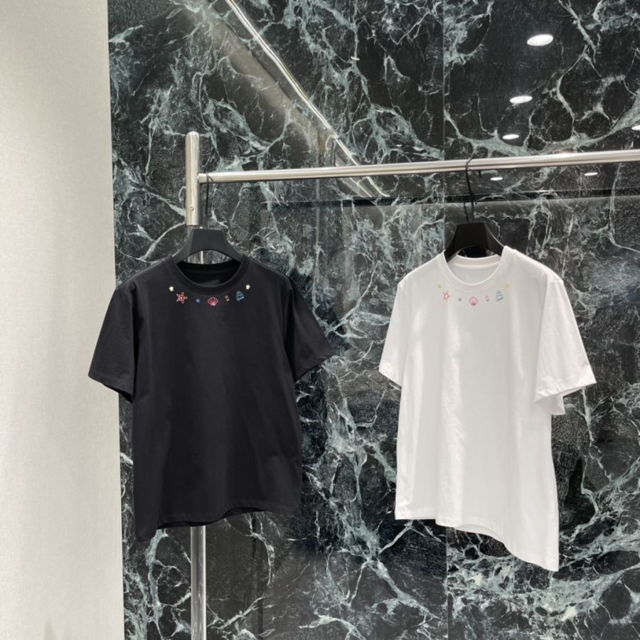 1:1 Replica Dior Women — 1:1 Replica
