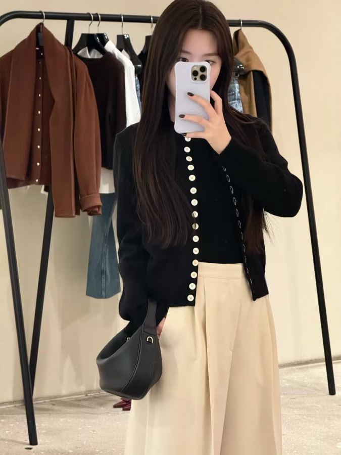 1:1 Replica Celine Women Celin* 26 — Premium Replica — photo 4