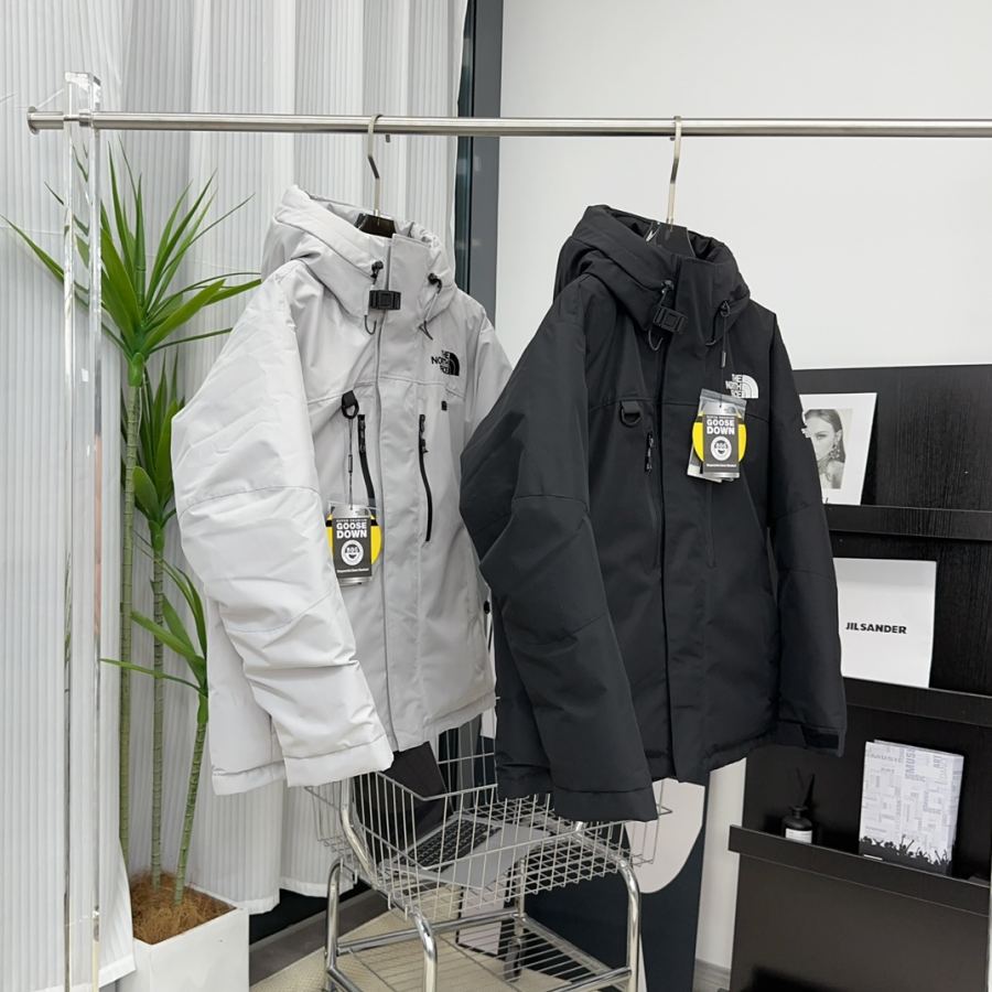 1:1 Replica The North Face Down Jackets 𝗧𝗵𝗲 𝗡𝗼𝗿𝘁𝗵 𝗙𝗮𝗰𝗲 | RETROHIMALAYAN — AAA Quality Replica — photo 3