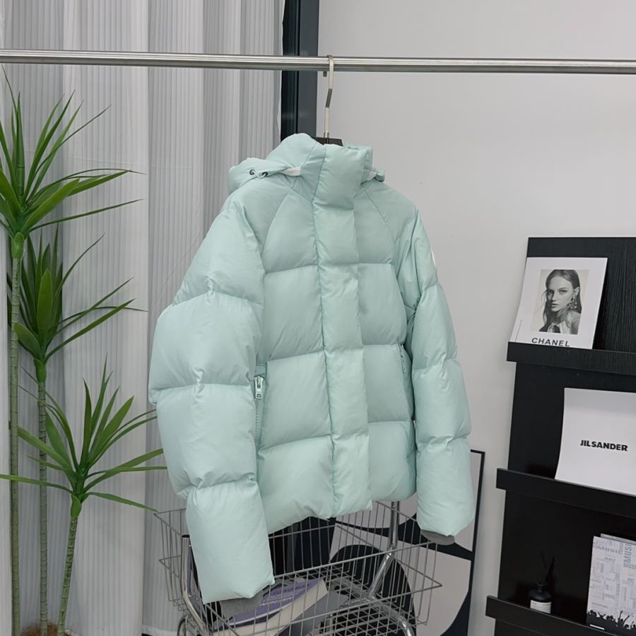 1:1 Replica GOOSE down jacket, 𝘾𝘼𝙉𝘼𝘿𝘼 𝙂𝙊𝙊𝙎𝙀/Canada Goose capsule series down — Premium Replica — photo 2