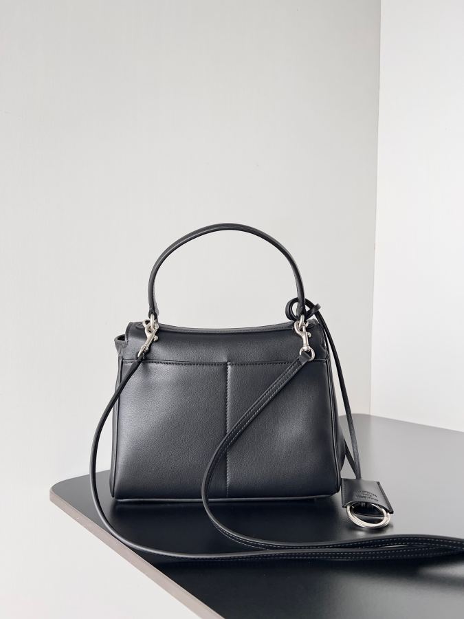 1:1 Replica Balenciaga bag 𝐁𝐚𝐥𝐞𝐧𝐜𝐢𝐚𝐠𝐚 𝐑𝐨𝐝𝐞𝐨 — Premium Replica — photo 2