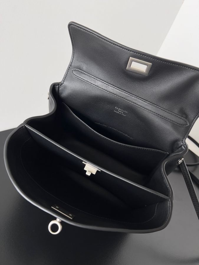 1:1 Replica Balenciaga bag 𝐁𝐚𝐥𝐞𝐧𝐜𝐢𝐚𝐠𝐚 𝐑𝐨𝐝𝐞𝐨 — Premium Replica — photo 9