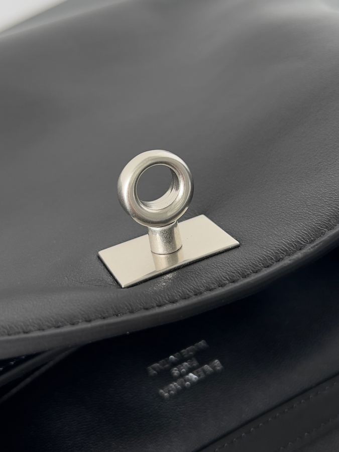 1:1 Replica Balenciaga bag 𝐁𝐚𝐥𝐞𝐧𝐜𝐢𝐚𝐠𝐚 𝐑𝐨𝐝𝐞𝐨 — Premium Replica — photo 4