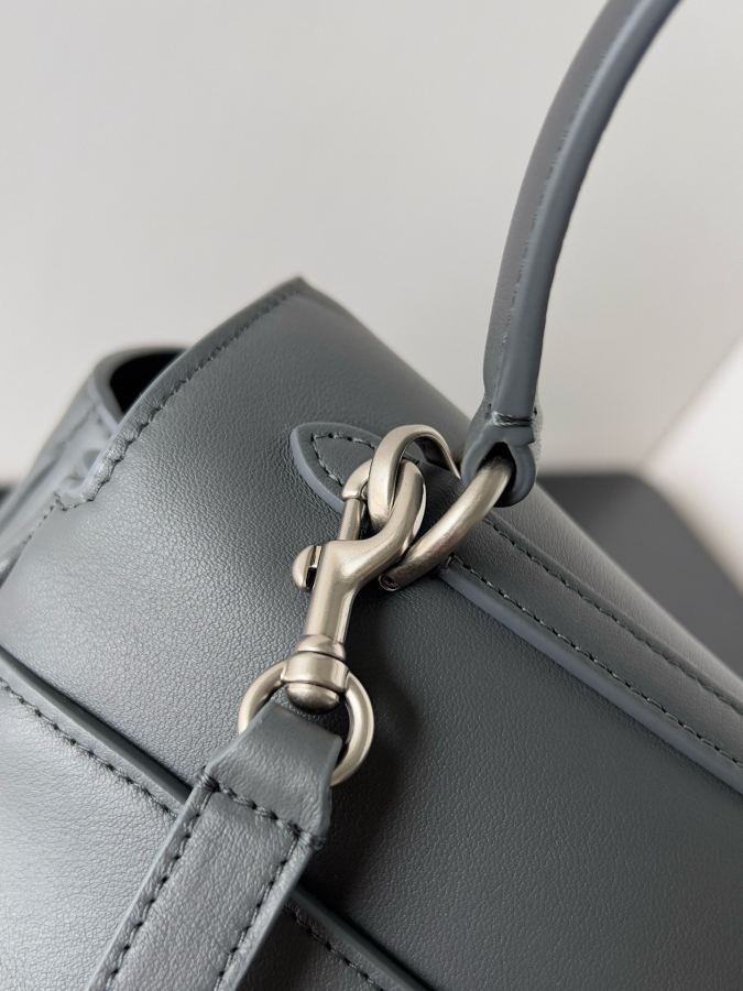 1:1 Replica Balenciaga bag 𝐁𝐚𝐥𝐞𝐧𝐜𝐢𝐚𝐠𝐚 𝐑𝐨𝐝𝐞𝐨 — 1:1 Replica — photo 7