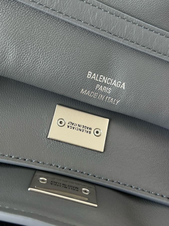 1:1 Replica Balenciaga bag 𝐁𝐚𝐥𝐞𝐧𝐜𝐢𝐚𝐠𝐚 𝐑𝐨𝐝𝐞𝐨 — AAA Quality Replica — photo 5