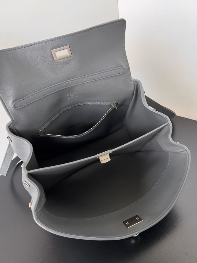 1:1 Replica Balenciaga bag 𝐁𝐚𝐥𝐞𝐧𝐜𝐢𝐚𝐠𝐚 𝐑𝐨𝐝𝐞𝐨 — AAA Quality Replica — photo 9