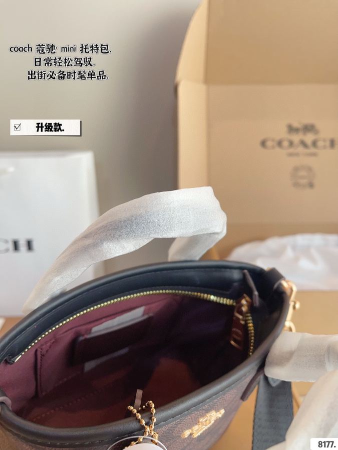 1:1 Replica COACH bag Comes with gift box. — AAA Quality Replica — photo 5