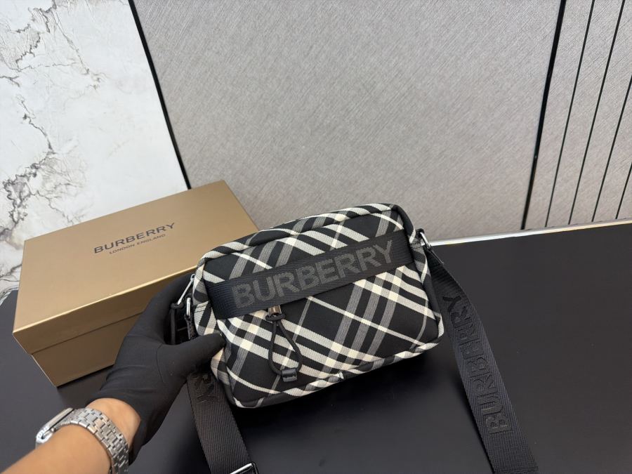 1:1 Replica Burberry bag Burberry — Premium Replica — photo 3