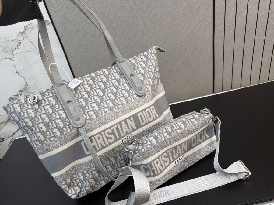 1:1 Replica Dior bag Dior — AAA Quality Replica — photo 3