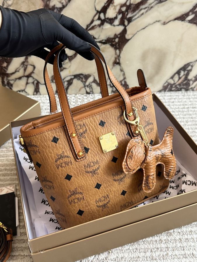 1:1 Replica MCM bag Comes with box (original single version) — AAA Quality Replica — photo 6