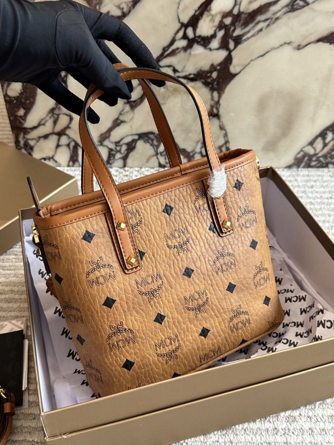 1:1 Replica MCM bag Comes with box (original single version) — AAA Quality Replica — photo 7