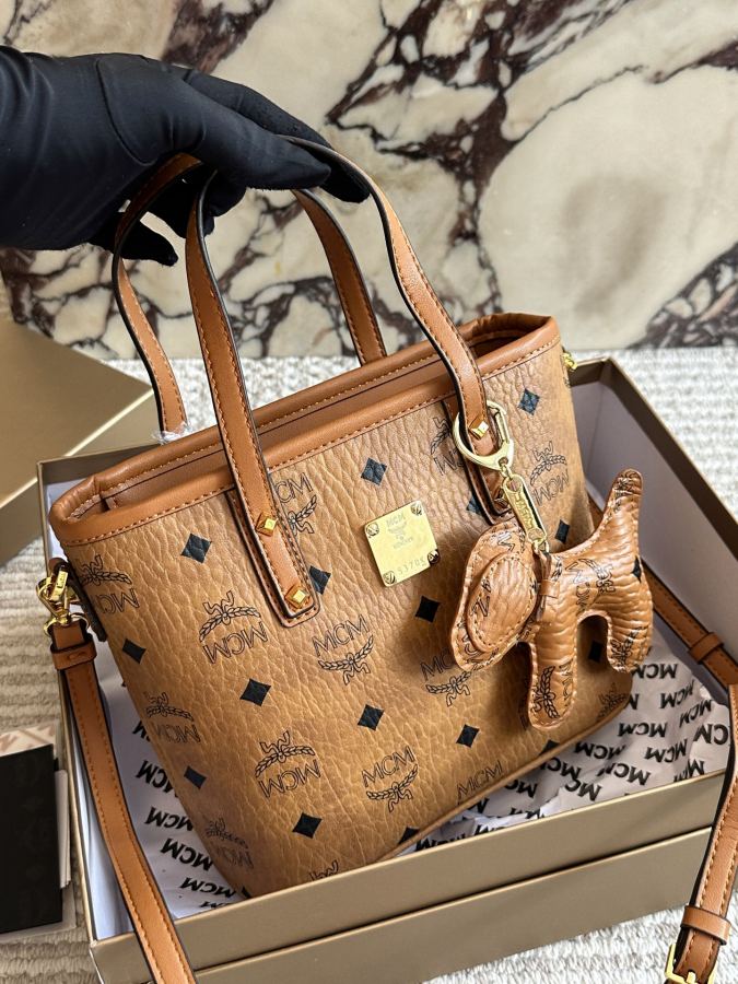 1:1 Replica MCM bag Comes with box (original single version) — AAA Quality Replica — photo 9