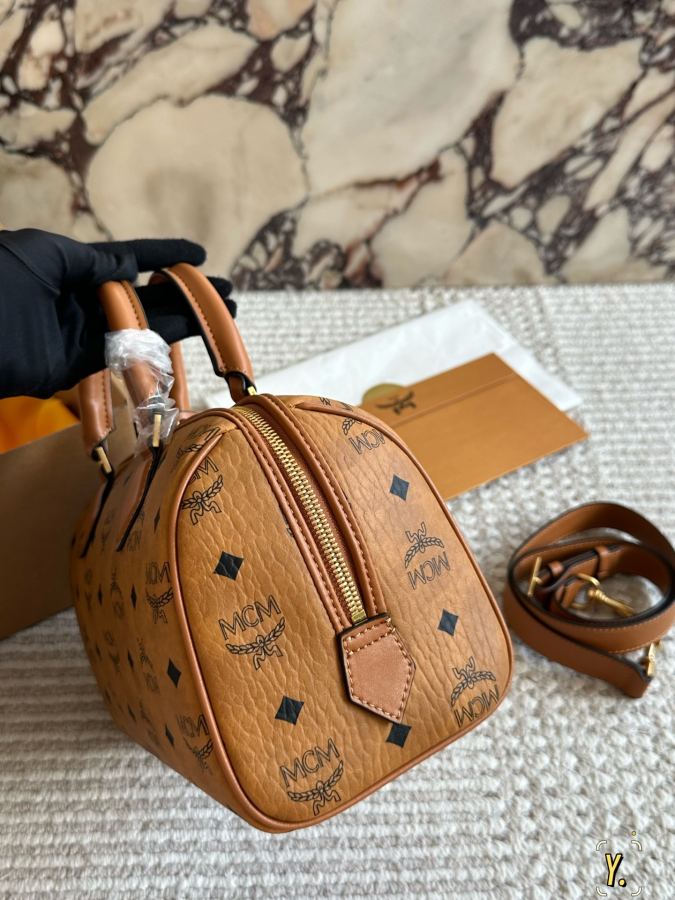 1:1 Replica MCM bag size 25*16cm — 1:1 Replica — photo 4