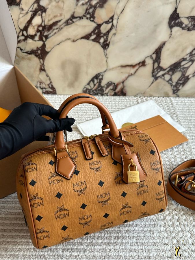 1:1 Replica MCM bag size 25*16cm — 1:1 Replica — photo 7