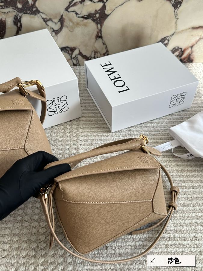 1:1 Replica LOEWE bag Size: 18*11cm (small size) — Premium Replica — photo 3