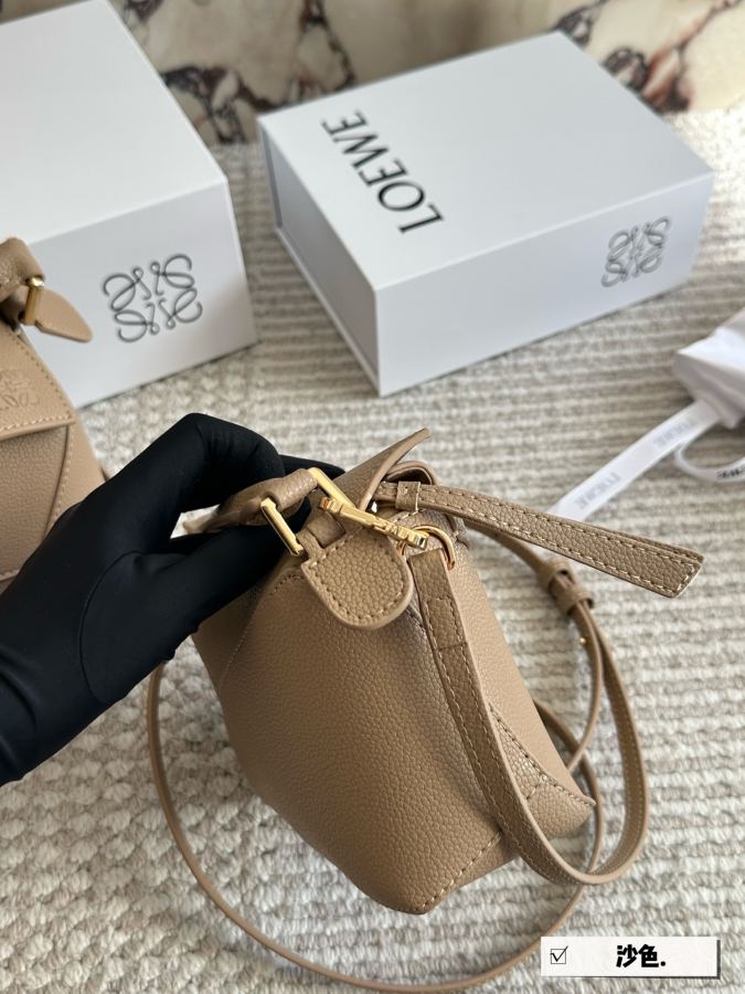 1:1 Replica LOEWE bag Size: 18*11cm (small size) — Premium Replica — photo 6