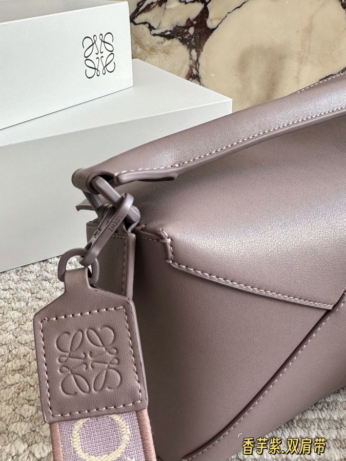 1:1 Replica LOEWE bag Comes with box (double shoulder straps) — AAA Quality Replica — photo 6
