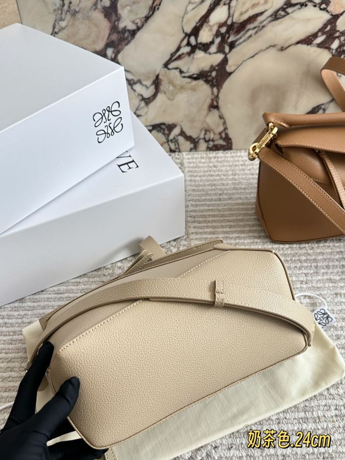 1:1 Replica LOEWE bag Size: 24*15cm (large size) — Premium Replica — photo 6