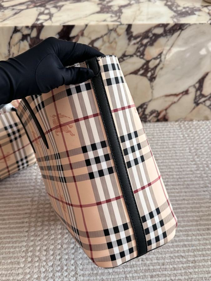 1:1 Replica Burberry bag Burberry — Premium Replica — photo 4