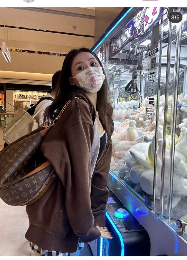 1:1 Replica LV bag Extra large moon bag — Premium Replica — photo 4