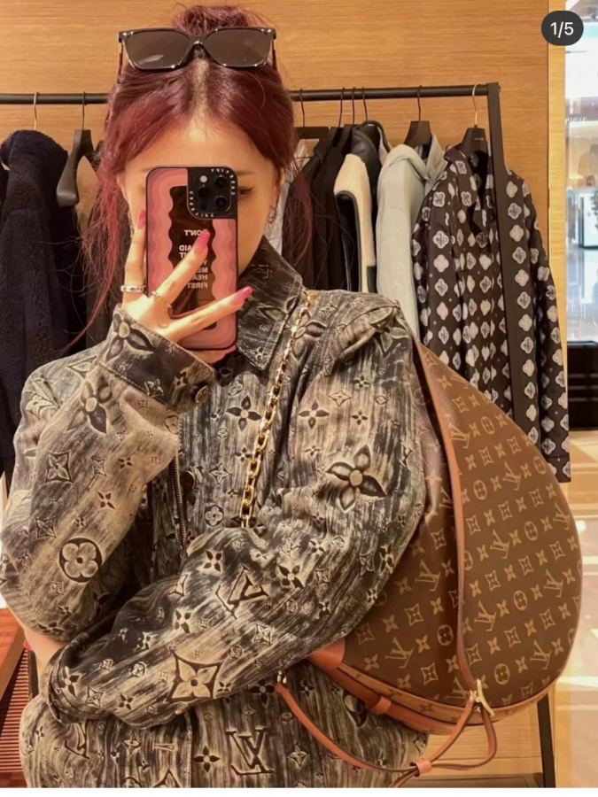 1:1 Replica LV bag Extra large moon bag — Premium Replica — photo 5