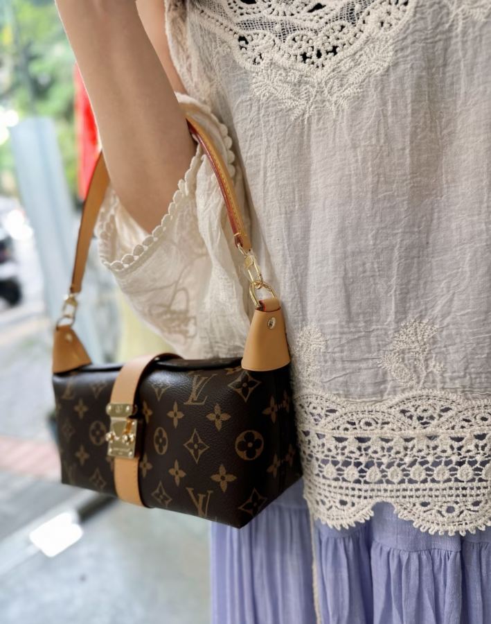 1:1 Replica LV bag M26191 — 1:1 Replica — photo 5