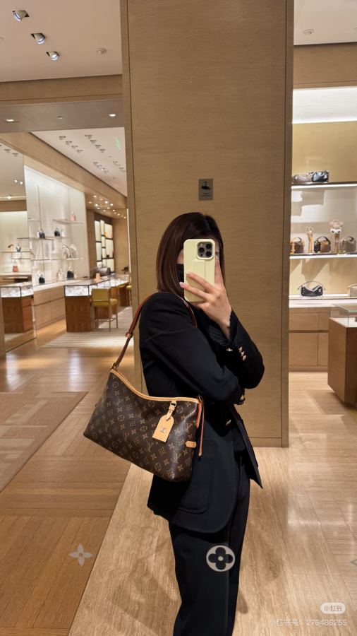 1:1 Replica LV bag carry all — AAA Quality Replica — photo 4