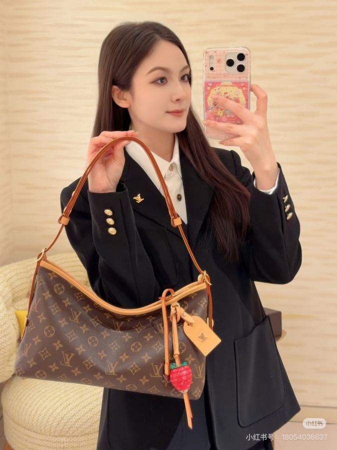 1:1 Replica LV bag carry all — AAA Quality Replica — photo 7