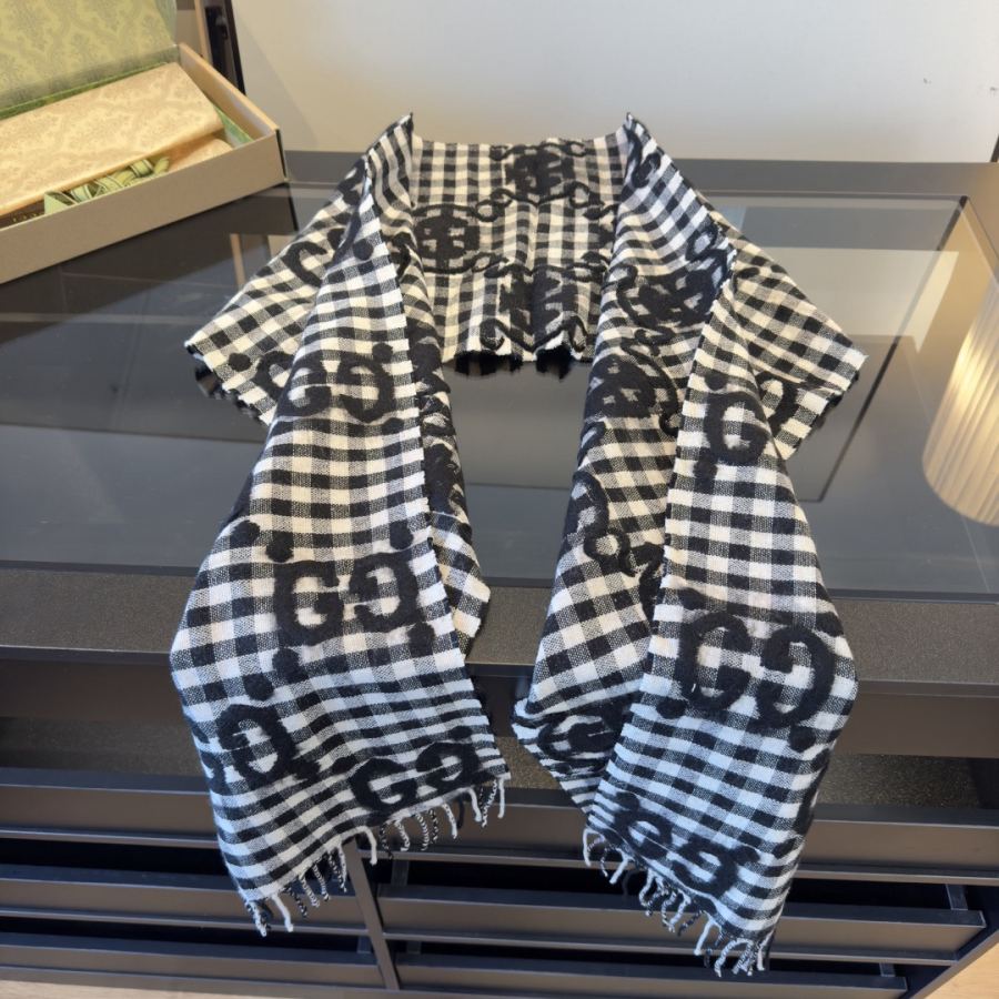 1:1 Replica gucci scarf ¥ — Premium Replica — photo 9