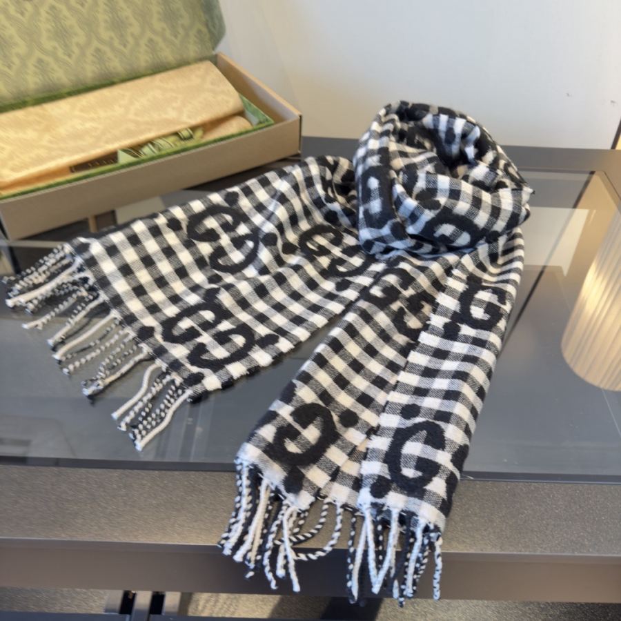 1:1 Replica gucci scarf ¥ — Premium Replica — photo 2
