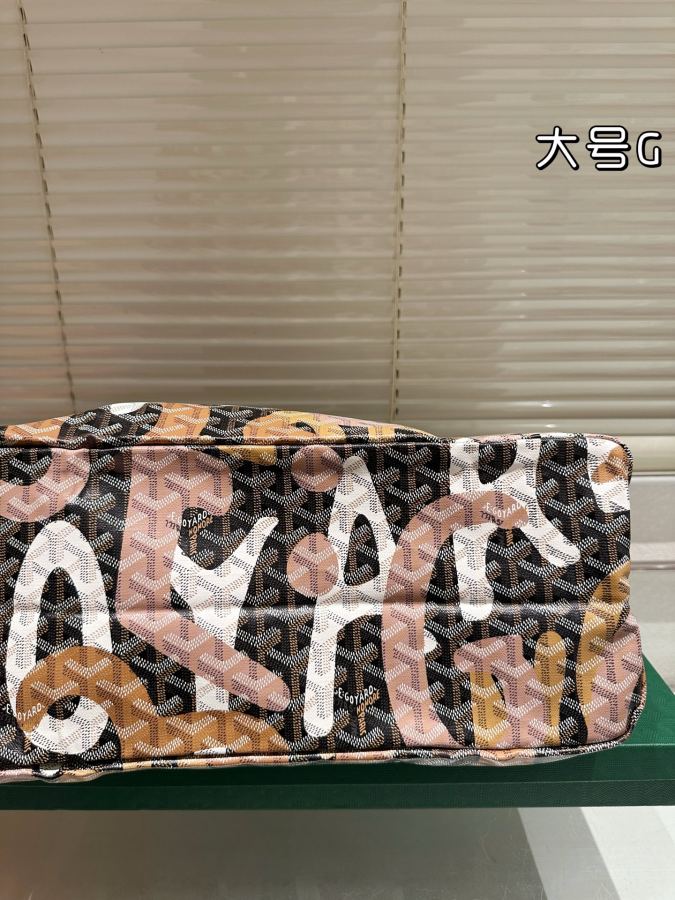 1:1 Replica Goyard bag Large gift box — AAA Quality Replica — photo 8