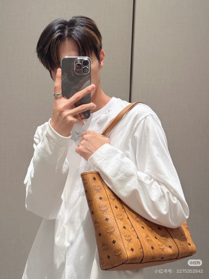 1:1 Replica MCM bag MCM — AAA Quality Replica — photo 7