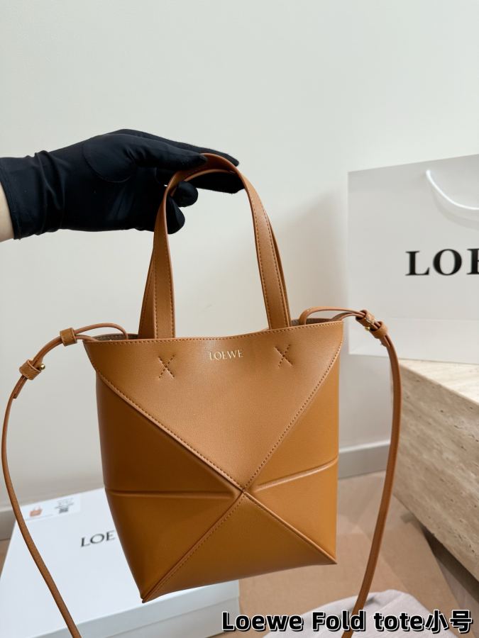 1:1 Replica LOEWE bag LOEWE Fold tote — Premium Replica — photo 3