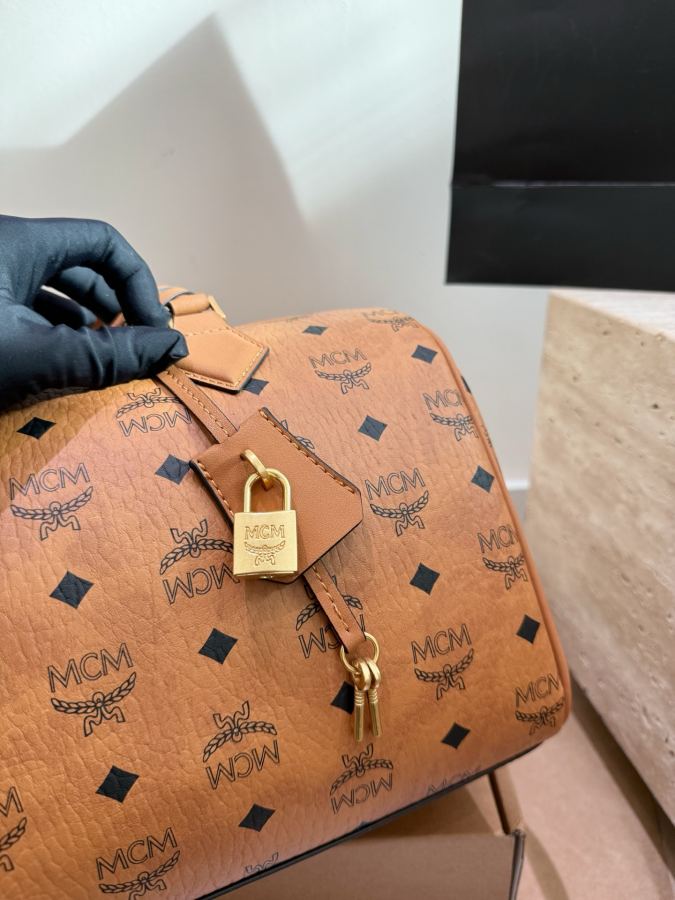 1:1 Replica MCM bag MCM — AAA Quality Replica — photo 4