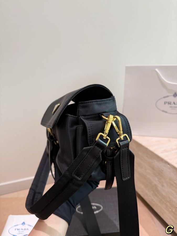 1:1 Replica PRADA bag Prada PRADA25 Explore Re-Nylon — AAA Quality Replica — photo 4