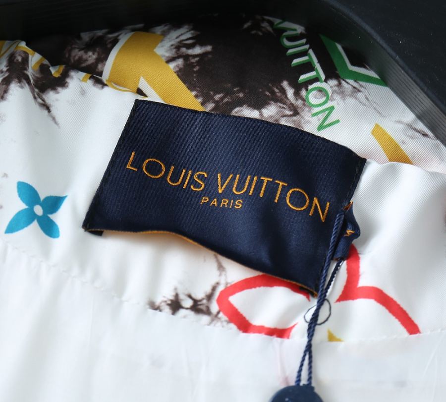 1:1 Replica LV men LV GW New wt! — Premium Replica — photo 14